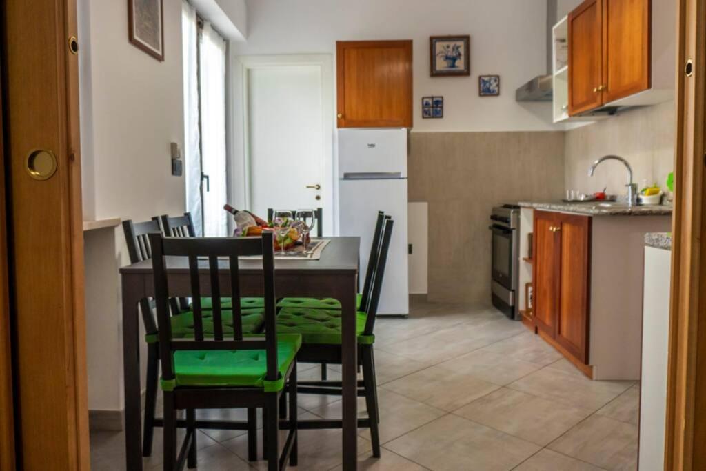 La Finestra Sul Golfo Apartment เนเปิลส์ ภายนอก รูปภาพ