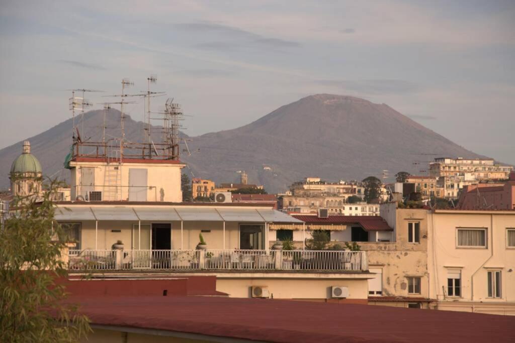 La Finestra Sul Golfo Apartment เนเปิลส์ ภายนอก รูปภาพ